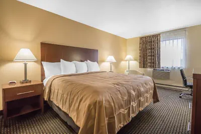 Photo 2 - Quality Inn Janesville North