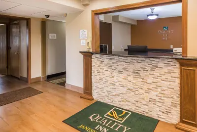 Photo 5 - Quality Inn Janesville North