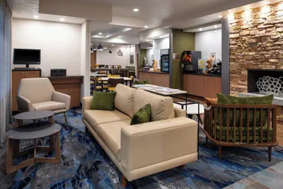 Photo 4 - Fairfield Inn & Suites by Marriott Beloit