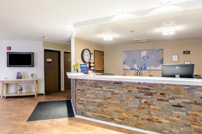 Photo 4 - Cheyenne Guest Inn