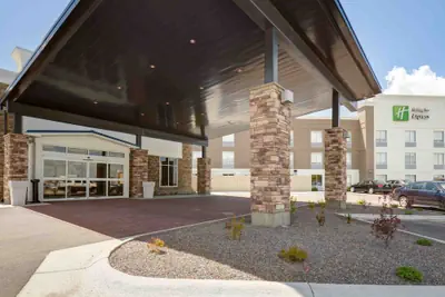 Photo 2 - Holiday Inn Express & Suites - North Platte by IHG