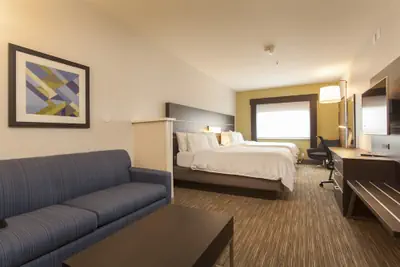 Photo 5 - Holiday Inn Express & Suites Santa Fe by IHG