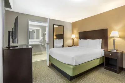Photo 5 - Best Western Fort Lee