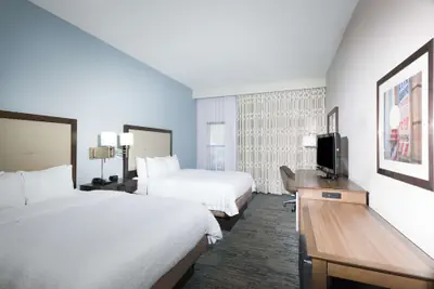 Photo 4 - Hampton Inn Mount Airy