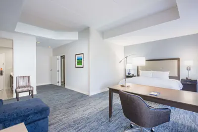 Photo 5 - Hampton Inn Mount Airy