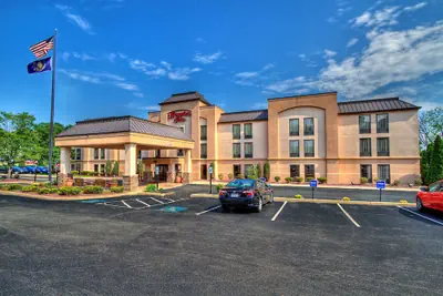 Photo 2 - Hampton Inn Pittsburgh/West Mifflin