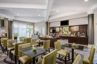Photo 2 - La Quinta Inn & Suites by Wyndham Myrtle Beach Broadway Area
