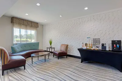 Photo 3 - Best Western Plus Arlington North Hotel & Suites