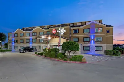 Photo 2 - Best Western Plus Arlington North Hotel & Suites