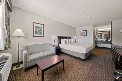 Photo 2 - Days Inn by Wyndham Round Rock