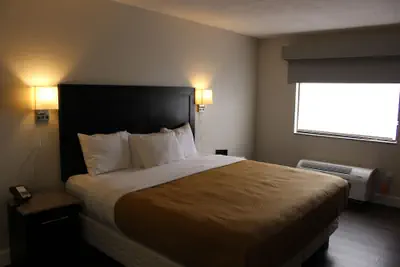 Photo 2 - Quality Inn Del Rio
