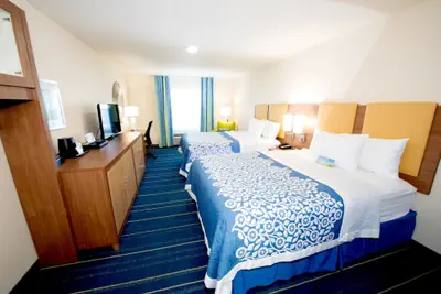 Photo 5 - Arya Inn & Suites Farmers Branch