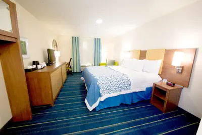 Photo 4 - Arya Inn & Suites Farmers Branch