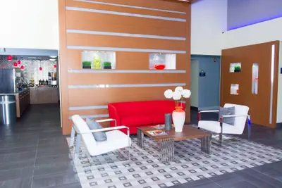 Photo 3 - Arya Inn & Suites Farmers Branch