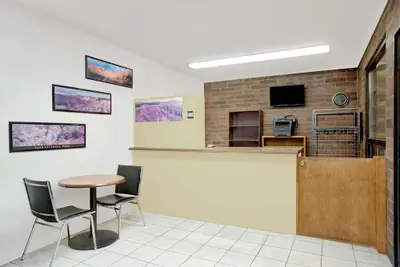 Photo 3 - Travelodge by Wyndham Cedar City