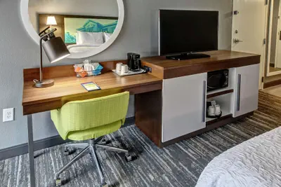 Photo 5 - Hampton Inn Batesville