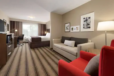 Photo 2 - Country Inn & Suites by Radisson, St. Cloud West, MN