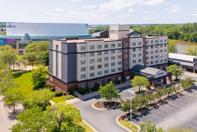 Photo 2 - Wyndham Moline on John Deere Commons