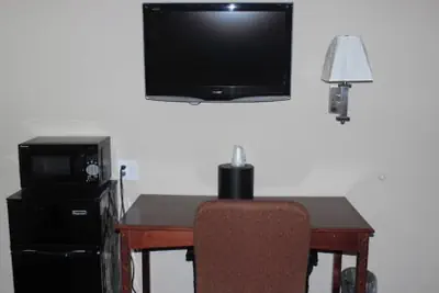 Photo 5 - Travel Inn By OYO Omaha