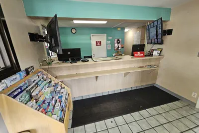 Photo 3 - Travel Inn By OYO Omaha