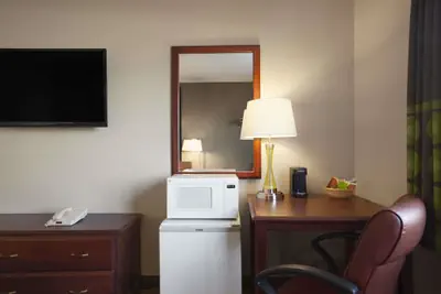 Photo 4 - Super 8 by Wyndham Fremont NE