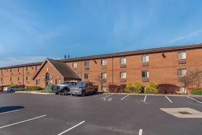 Photo 2 - Extended Stay America Suites Cincinnati Blue Ash Reagan Hwy