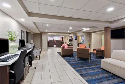 Photo 2 - La Quinta Inn & Suites by Wyndham Goodlettsville - Nashville