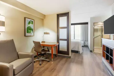 Photo 2 - Extended Stay America Premier Suites - Cleveland - Independence
