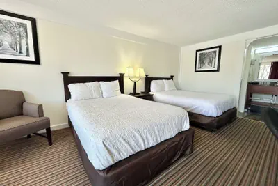 Photo 4 - Knights Inn Somerset