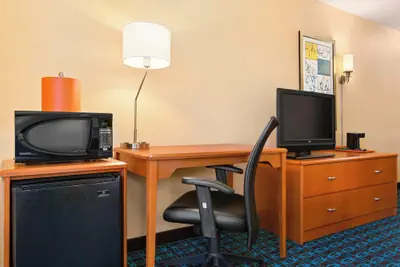 Photo 5 - Fairfield Inn & Suites Mankato