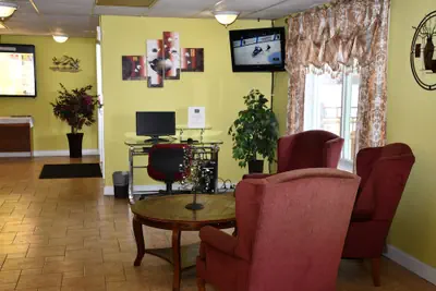 Photo 5 - Regency Inn & Suites