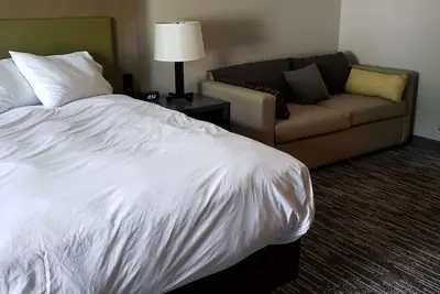 Photo 5 - Country Inn & Suites by Radisson, Detroit Lakes, MN