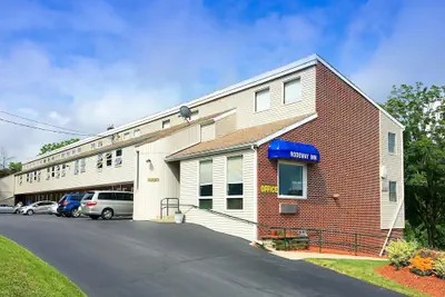 Photo 2 - Rodeway Inn State College - near University