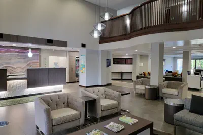Photo 2 - Wingate by Wyndham - Greenville-Airport