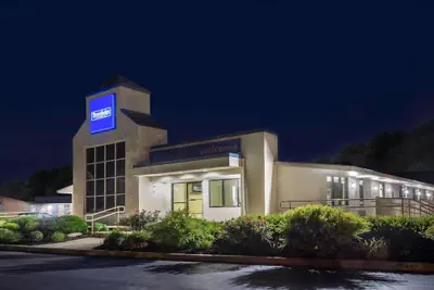 Photo 2 - Travelodge by Wyndham Essington / Philadelphia Airport