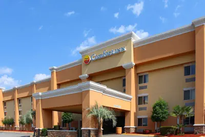 Photo 2 - Comfort Inn Columbia West