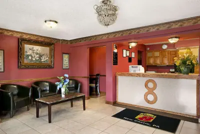 Photo 4 - Super 8 by Wyndham New Castle