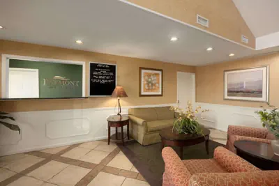 Photo 4 - Baymont by Wyndham Gaffney