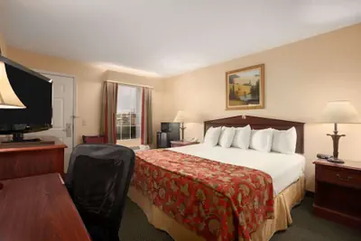 Photo 5 - Baymont by Wyndham Gaffney