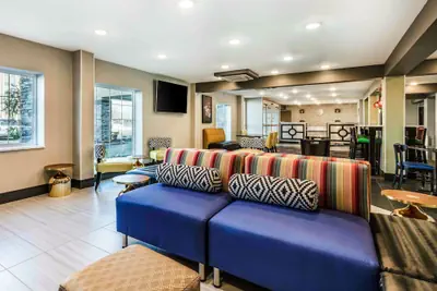 Photo 4 - Comfort Inn Memphis Airport West