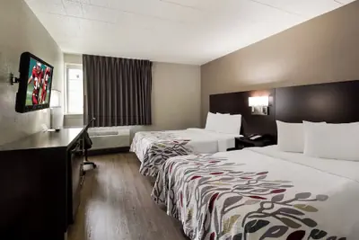 Photo 5 - Red Roof Inn New Stanton