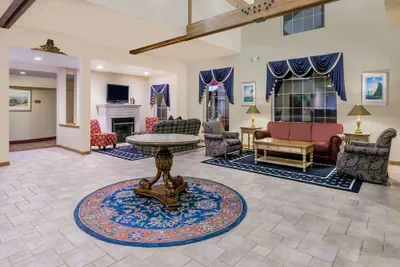 Photo 4 - Howard Johnson by Wyndham Mystic