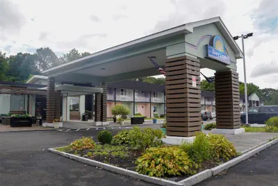 Photo 2 - Days Inn by Wyndham Southington