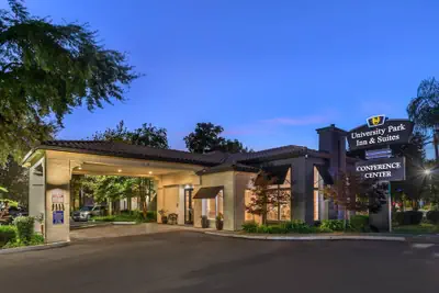 Photo 2 - University Park Inn & Suites, an Ascend Collection Hotel