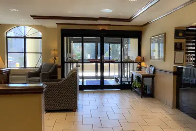 Photo 2 - Baymont by Wyndham Asheville/Biltmore Village