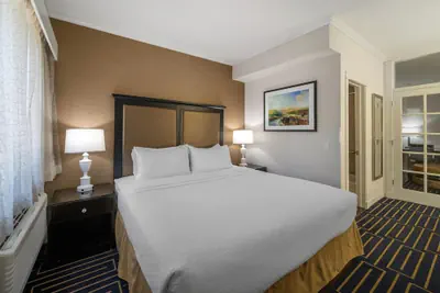 Photo 2 - Best Western Plus Palm Court Hotel