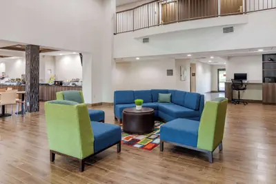 Photo 4 - Comfort Suites South Park