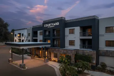 Photo 2 - Courtyard by Marriott San Diego Carlsbad