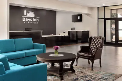 Photo 5 - Days Inn by Wyndham McComb MS