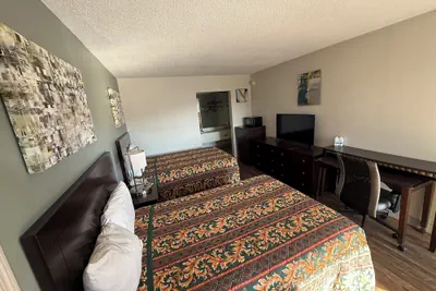 Photo 3 - Southern Inn